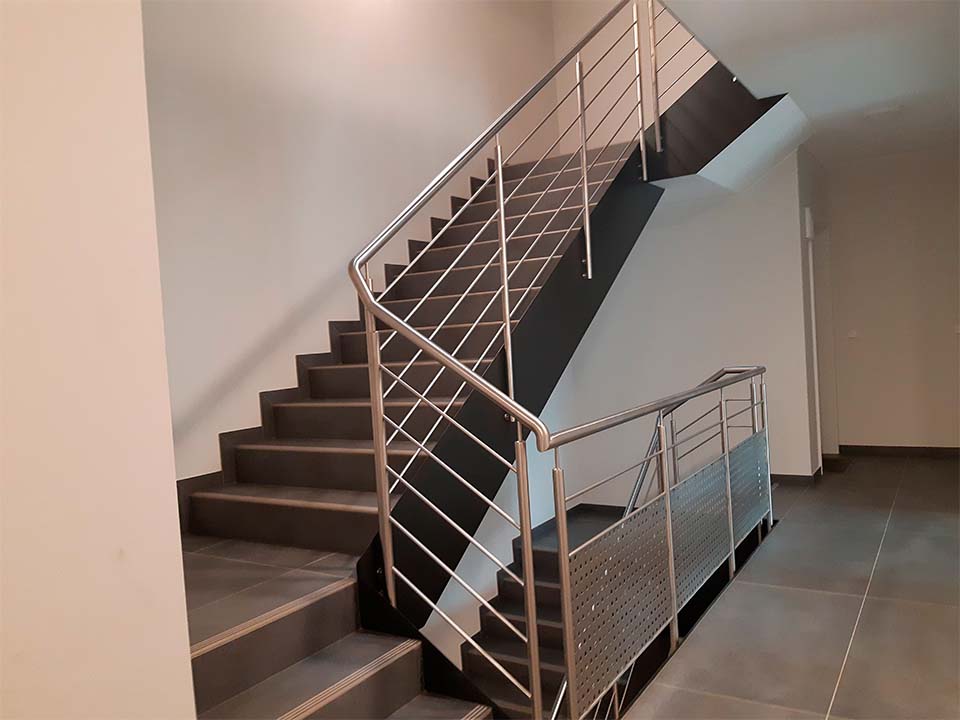 Sethial garde corps inox 1 garde corps en inox pour escalier intérieur